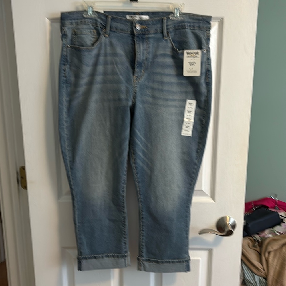 Levi Strauss Jean mid-rise capri